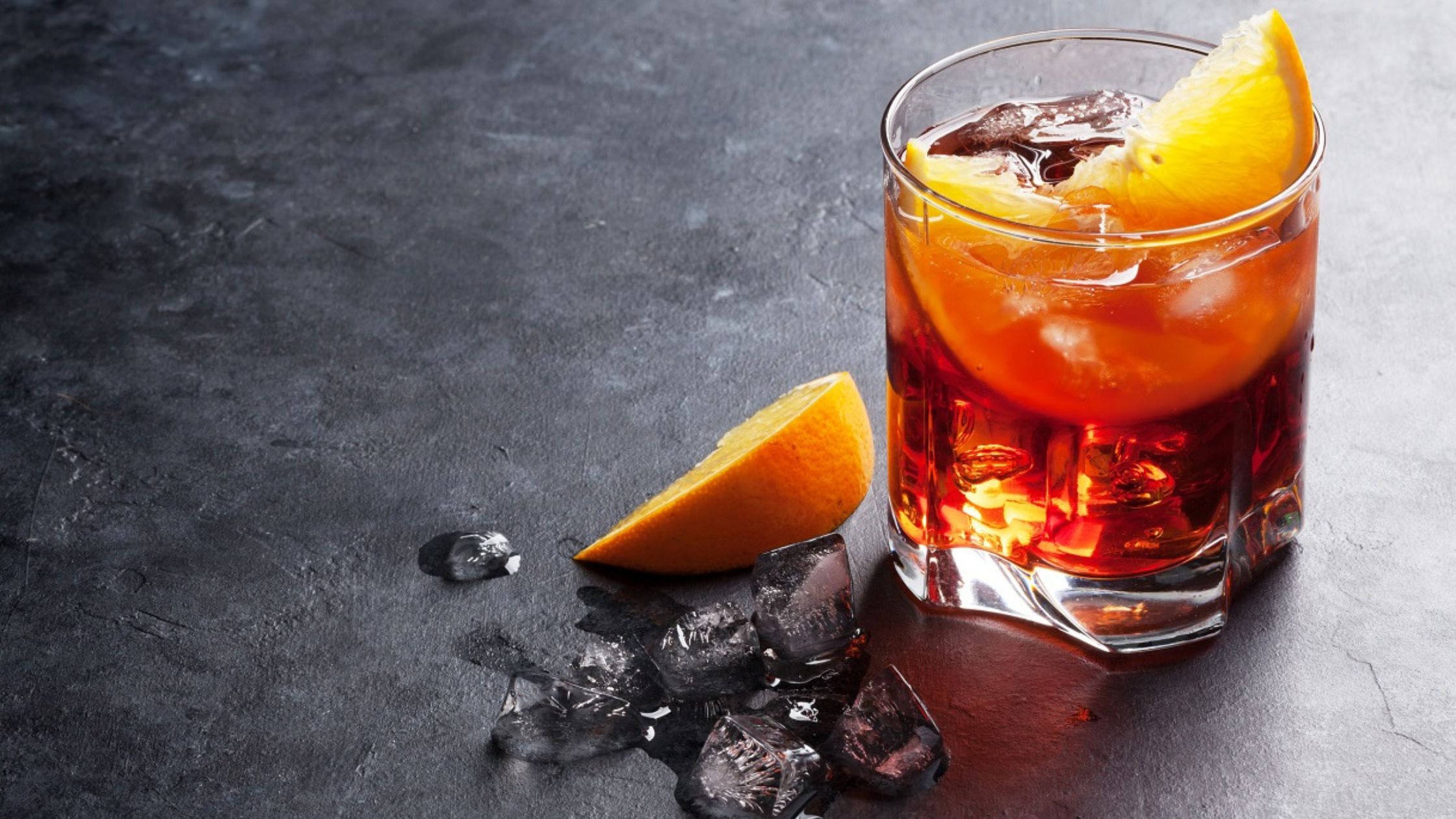 Negroni Sbagliato cocktail 